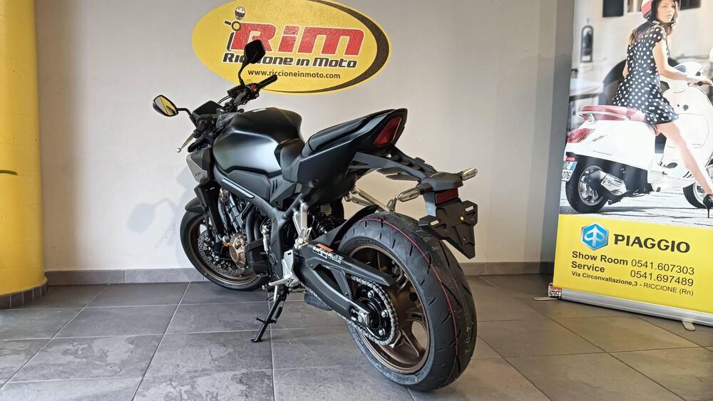 Honda CB 650 R E-Clutch (2024 - 25) (9)