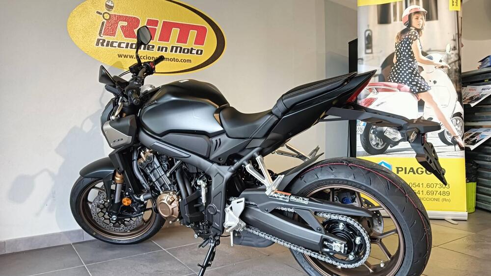 Honda CB 650 R E-Clutch (2024 - 25) (10)