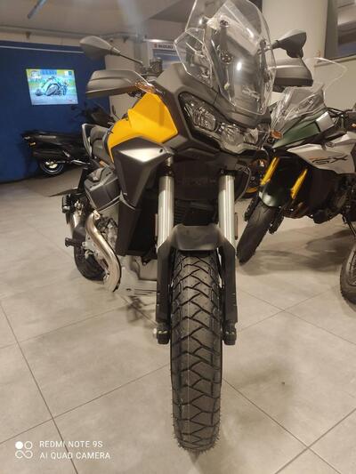 Moto Guzzi Stelvio (2024 - 25) usata