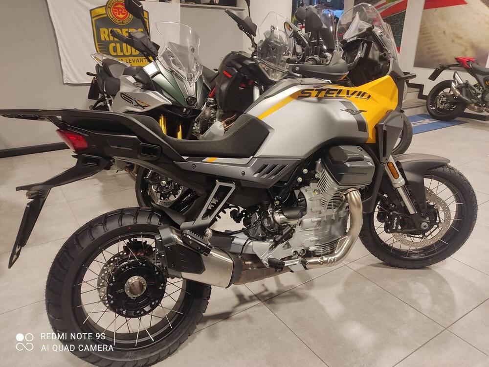 Moto Guzzi Stelvio (2024 - 25) (2)