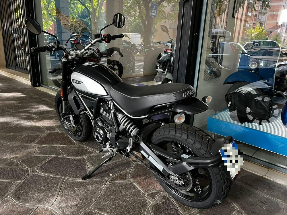 Ducati Scrambler 800 Icon Dark (2020) (3)