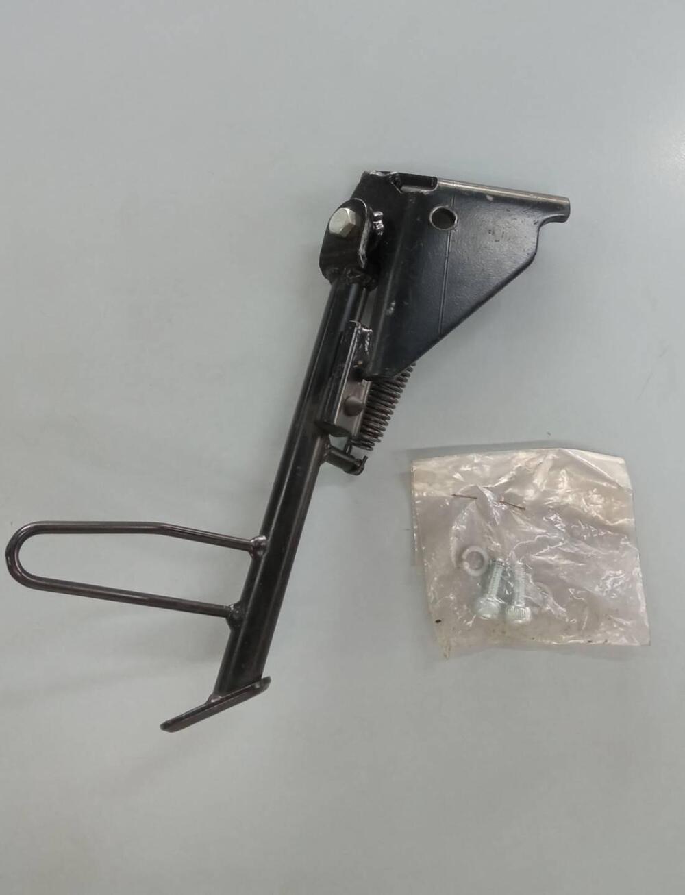 Cavalletto laterale Vespa LX 50/125/150 -4336 .