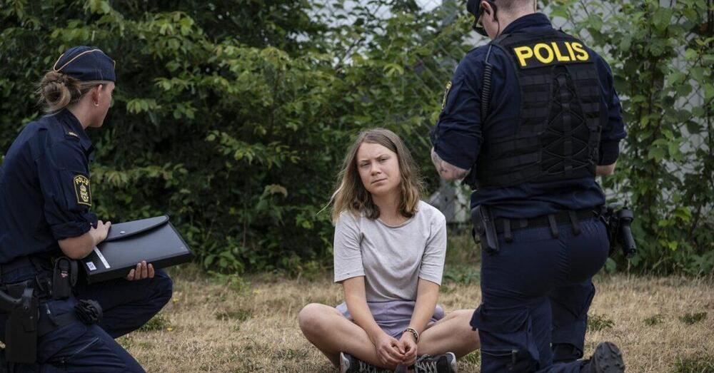 Greta Thunberg e la nuova accusa: l&rsquo;attivista incline alla violenza? E quelle marce pro Palestina con gli islamisti&hellip;