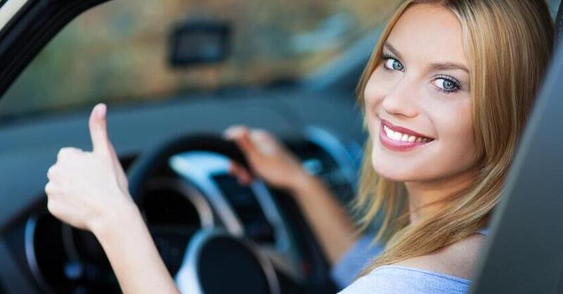 Tieni le mani a posto sul volante... e ti dir&ograve; chi sei