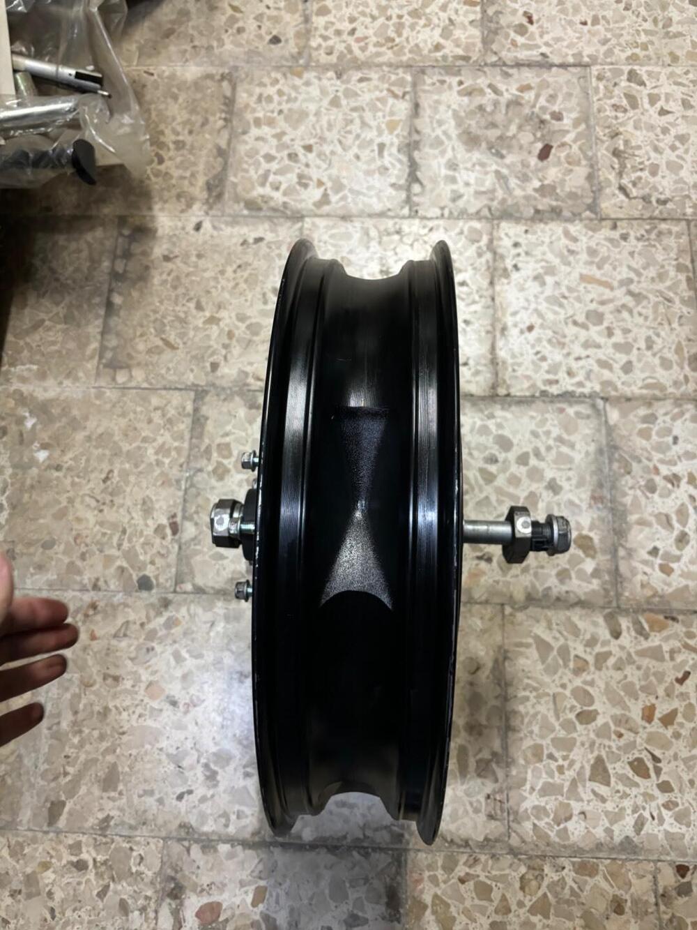 Cerchio posteriore zontes 125 G1 (3)