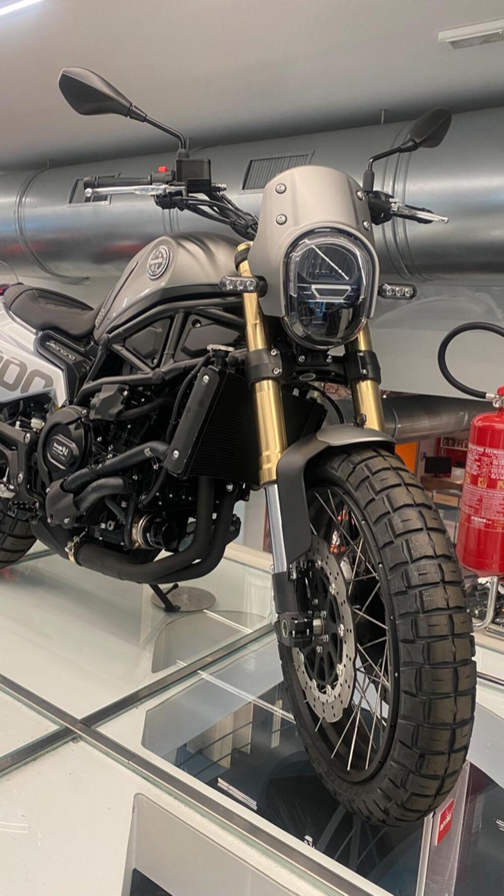 Benelli Leoncino 800 (2022 - 25) (5)