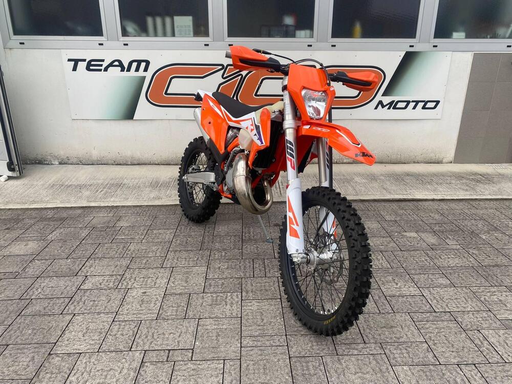 KTM 150 EXC TPI (2023) (2)