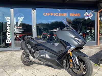Yamaha T-Max 530 DX (2017 - 19) usata