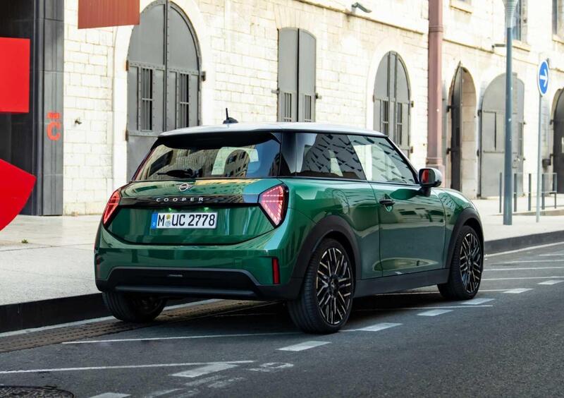 MINI Mini (2023-->>) (4)