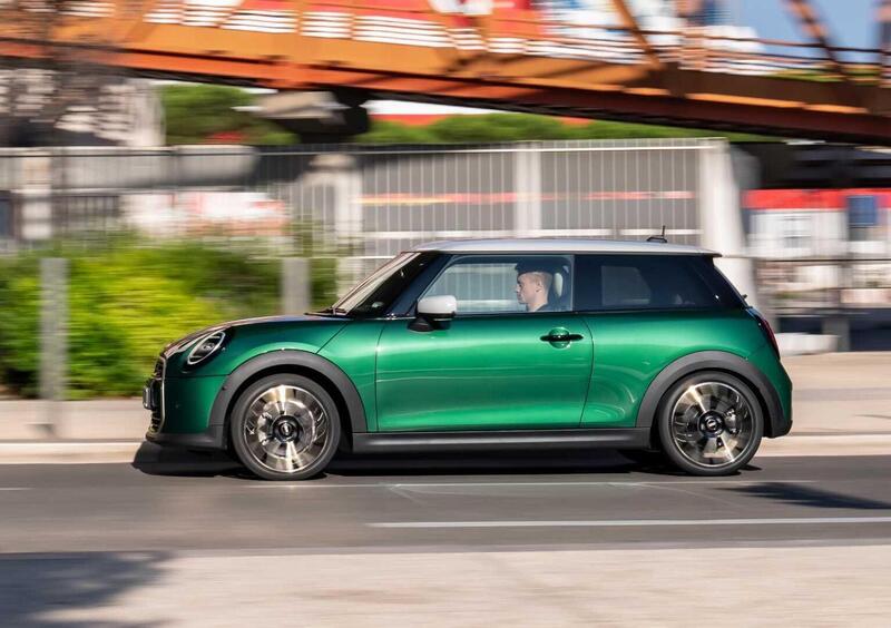 MINI Mini (2023-->>) (7)