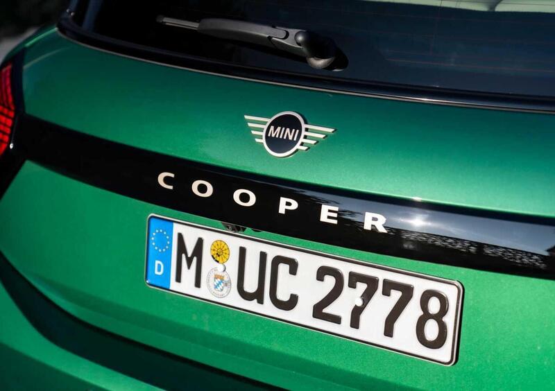 MINI Mini (2023-->>) (14)