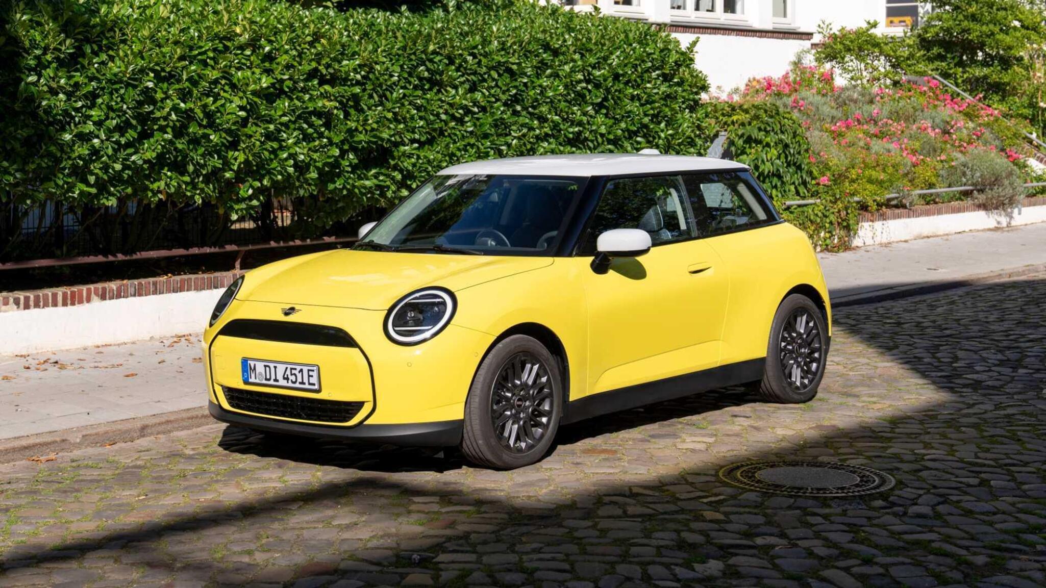 MINI Mini E Essential: prezzo e scheda tecnica - Automoto.it