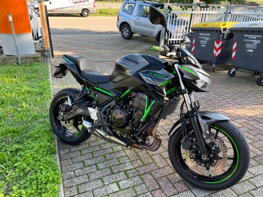 Kawasaki Z 650 (2021 - 24) (2)