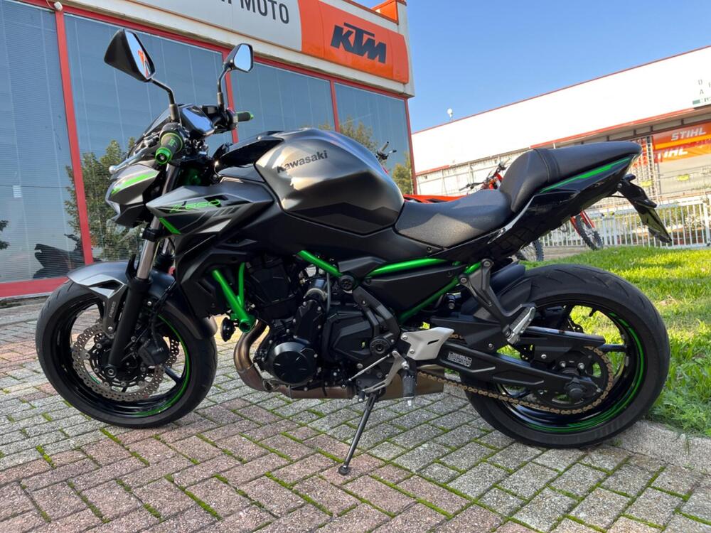 Kawasaki Z 650 (2021 - 24) (10)
