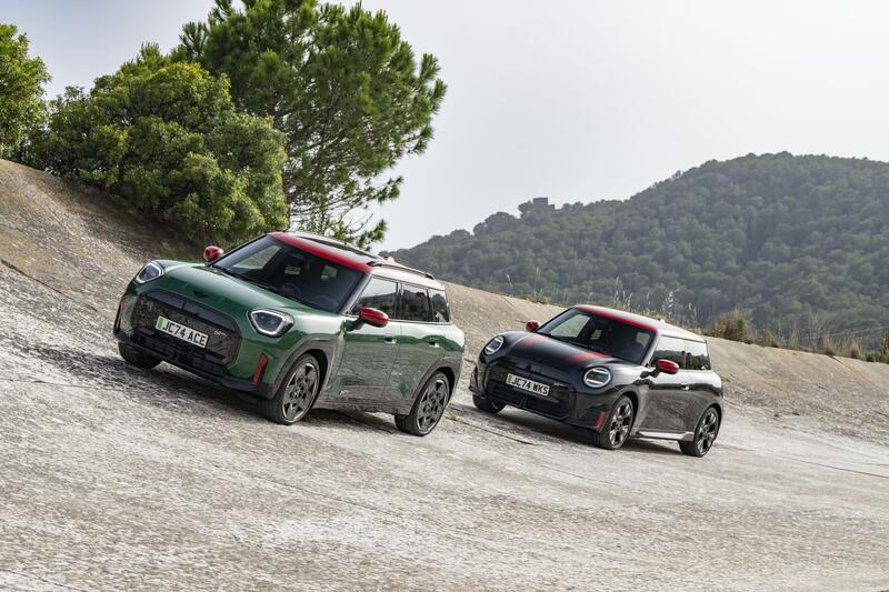 Mini, le nuove John Cooper Works elettriche lanciate a Parigi 2024