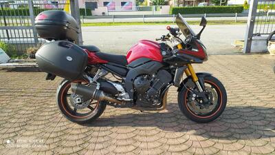 Yamaha FZ1 Fazer (2006 - 16) usata