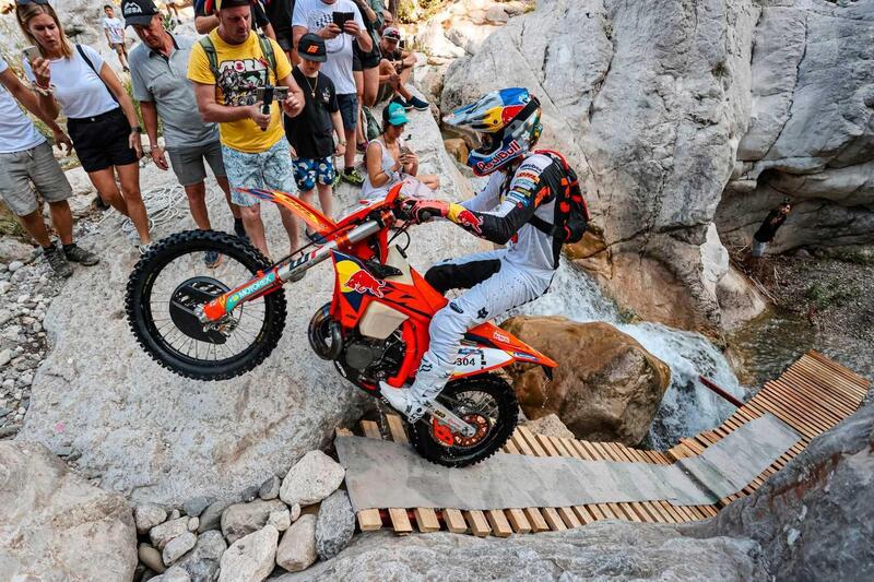 Hard Enduro. Sea To Sky. Qualcuno pu&ograve; fermare Lettenbichler? [GALLERY]