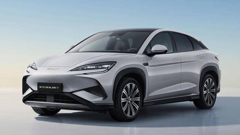 BYD Sealion 7, l&#039;elettrica simil-Tesla arriva in Europa