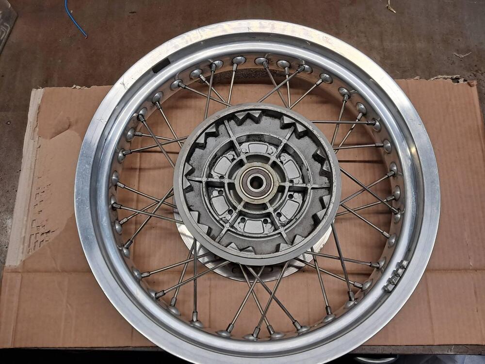 ruota posteriore MOTO GUZZI V7 SPECIAL 2012/V7 II (2)