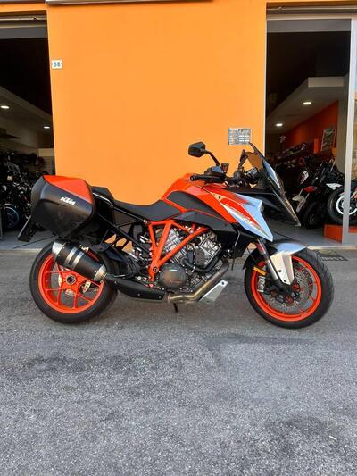 KTM 1290 Super Duke GT ABS (2016 - 18) usata