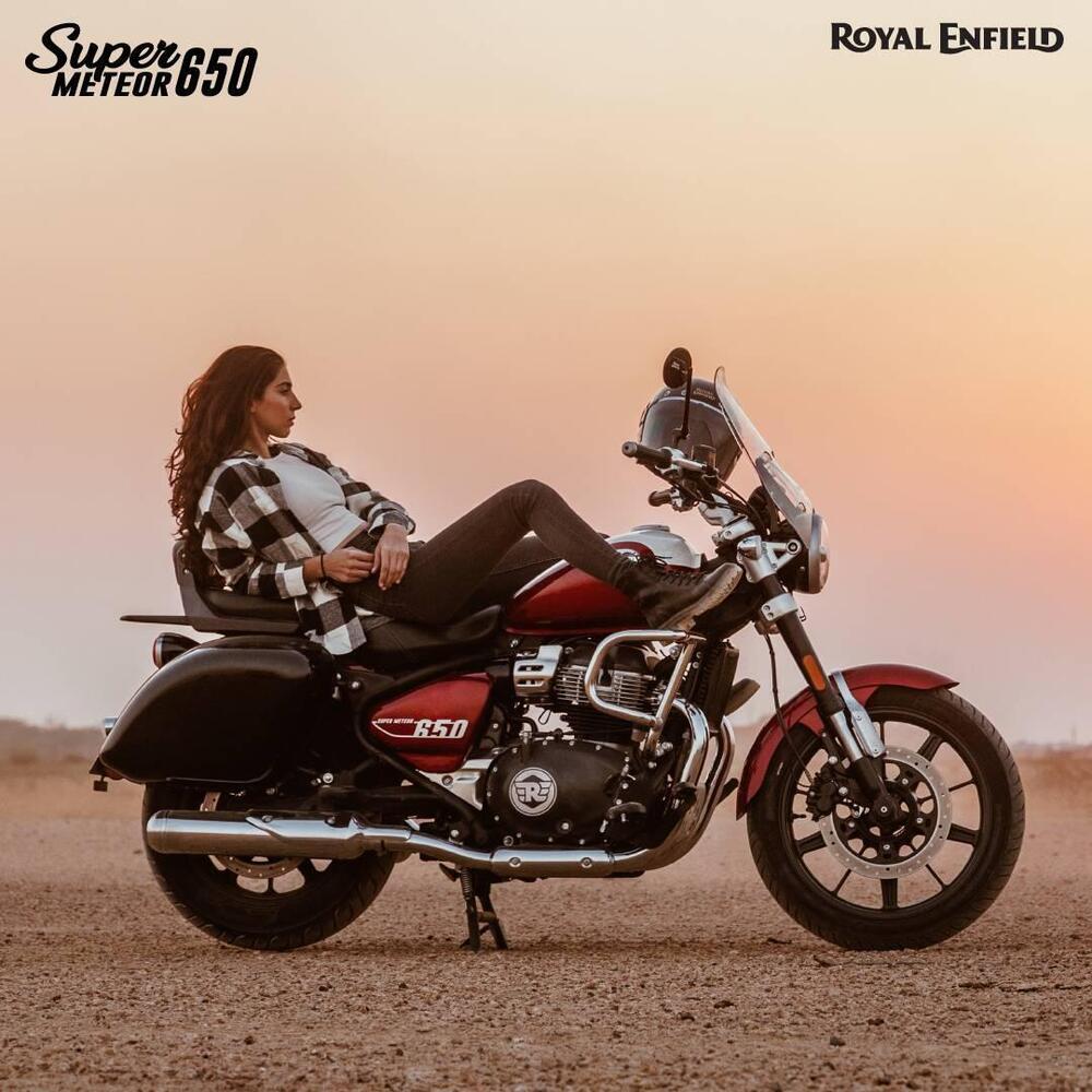 Royal Enfield Super Meteor 650 (2023 - 26) (2)