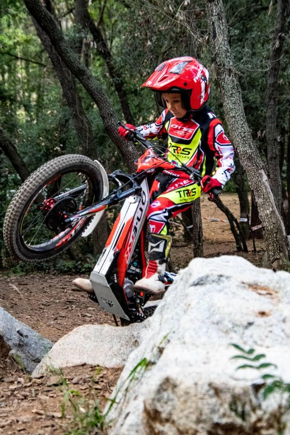 TRS Motorcycles ON-E Kids 20" (2023 - 25) (11)