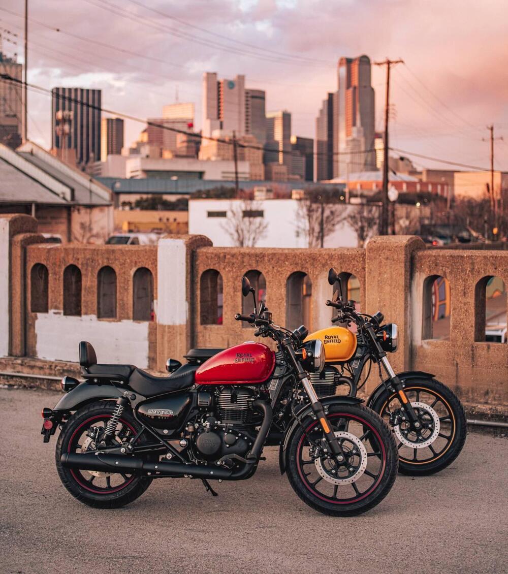 Royal Enfield Meteor 350 Fireball (2021 - 25) (3)