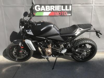 Husqvarna Svartpilen 801 (2024 - 25) usata