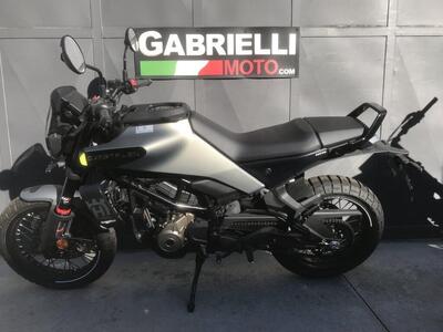 Husqvarna Svartpilen 125 (2024 - 25) usata