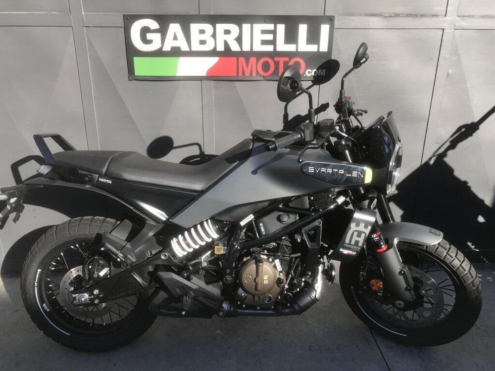 Husqvarna Svartpilen 125 (2024 - 26) (3)