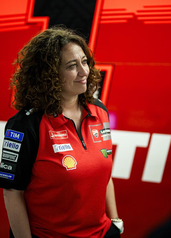 Lara Rodini (Lenovo) a MOW: &ldquo;In MotoGP il pilota ha sempre la sua importanza, con Ducati &egrave; una partnership tecnica&rdquo;