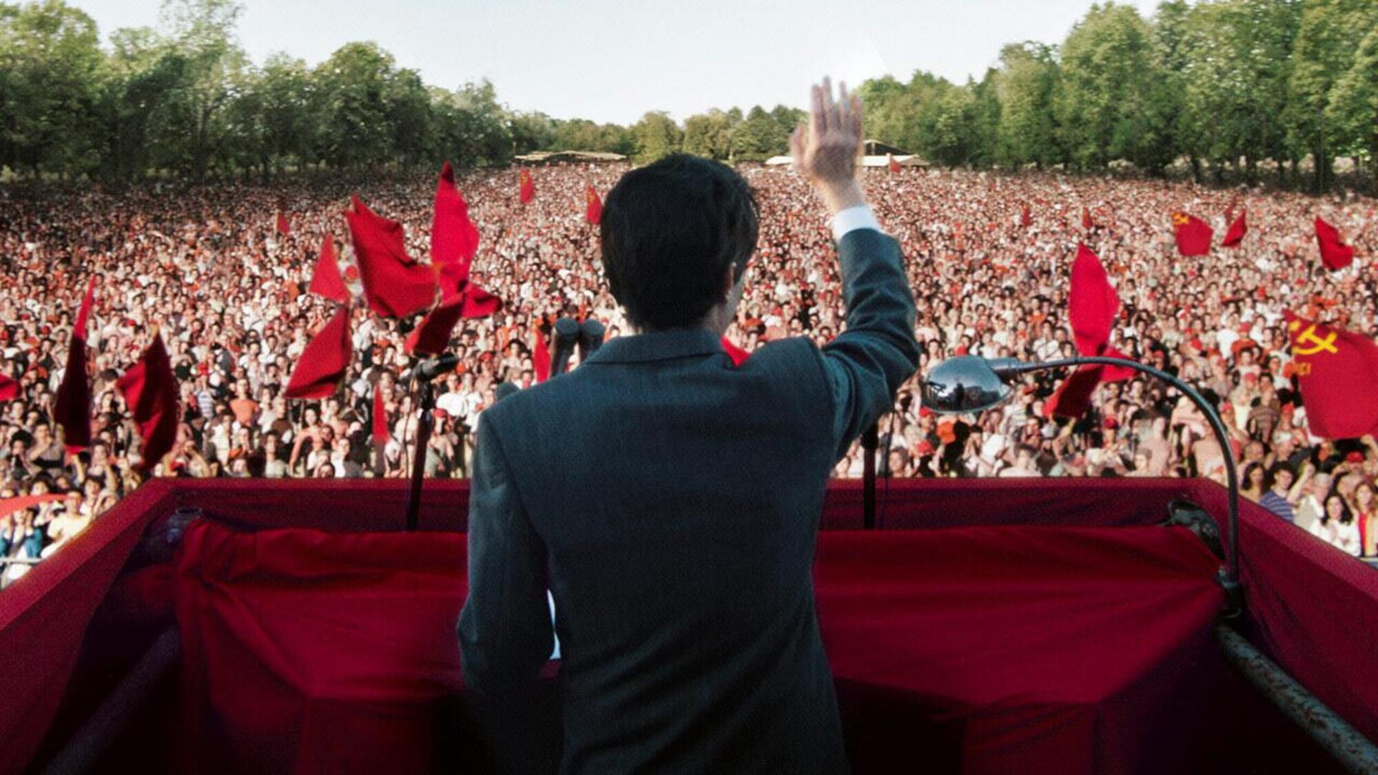 Una scena dal film &quot;Berlinguer - La grande ambizione&quot;