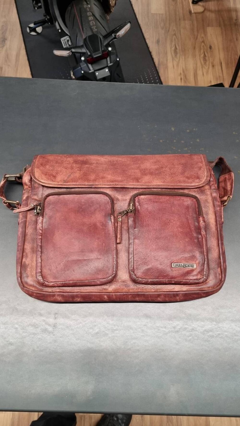 Borsa porta computer da 13" Royal Enfield