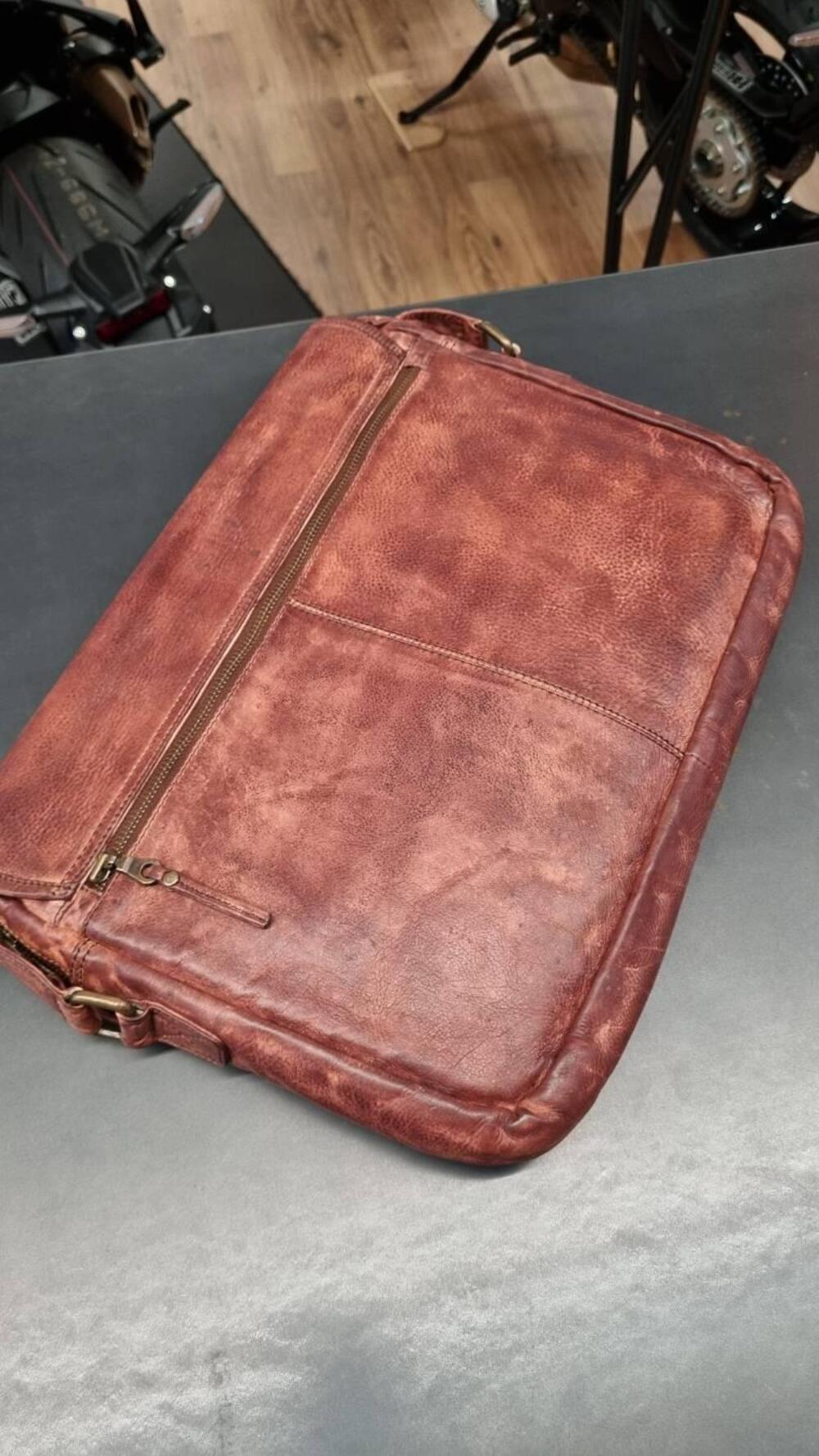 Borsa porta computer da 13" Royal Enfield (5)