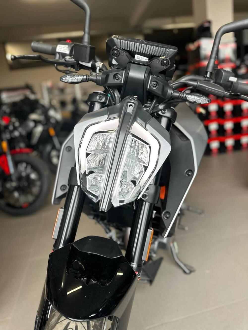 KTM 125 Duke (2024 - 26) (7)