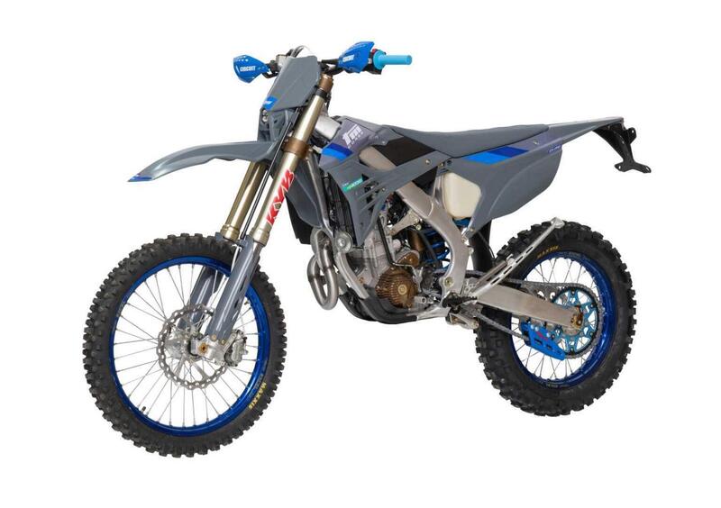 Tm Moto EN 250 F EN 250 ES Fi 4T TM Corse (2025) (4)