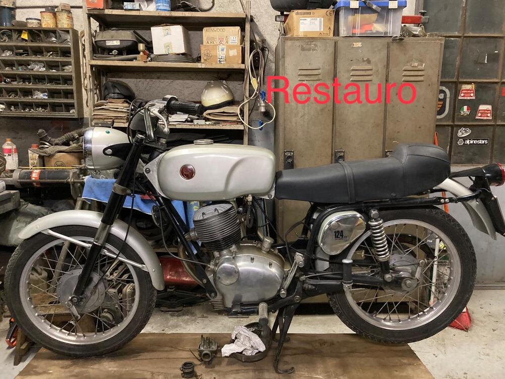 Gilera G 124 - 5 V Strada 1972-TARGA ORO-FMI (16)