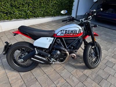 Ducati Scrambler 800 Urban Motard (2022) usata