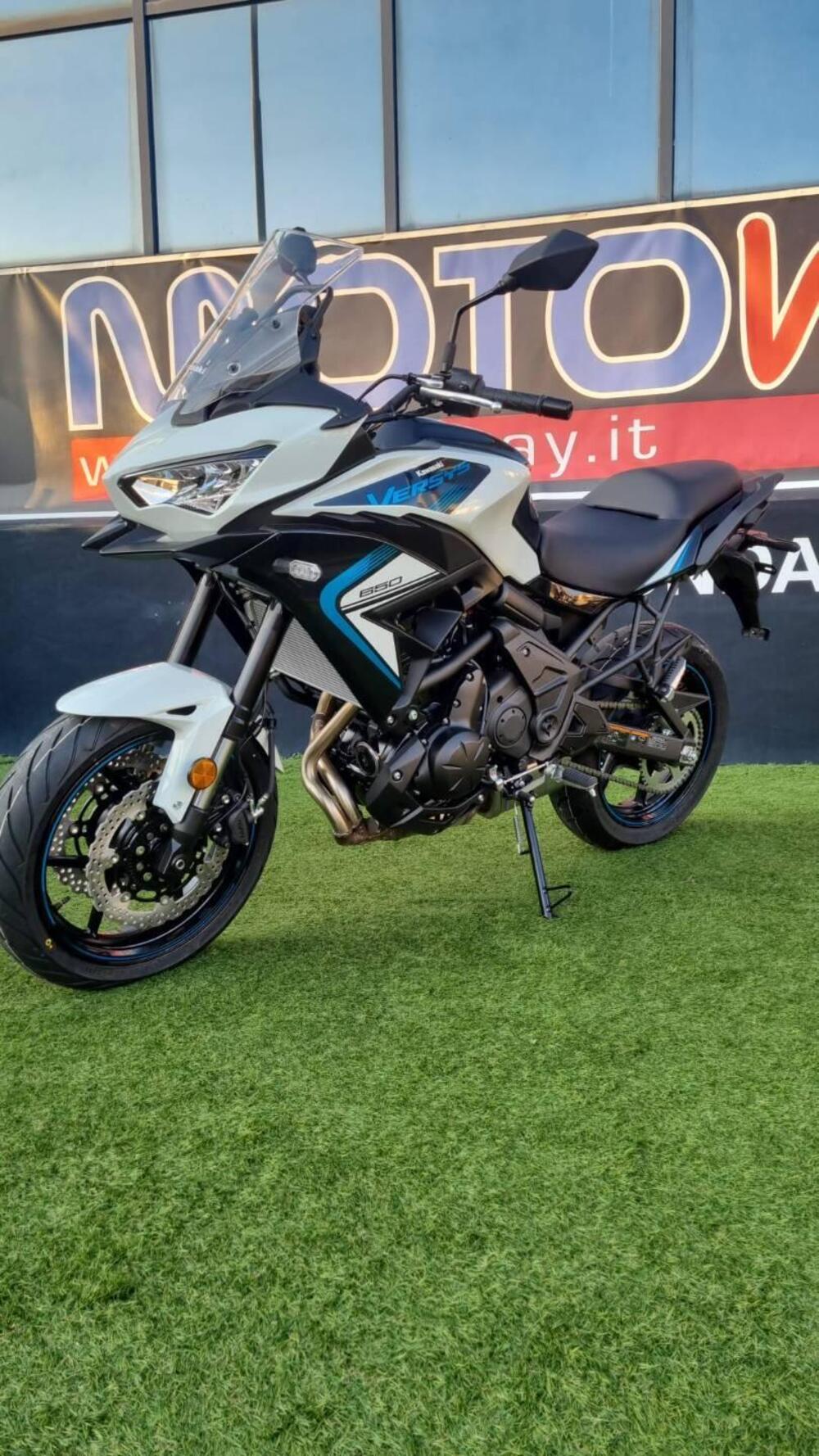 Kawasaki Versys 650 (2025 - 26) (2)