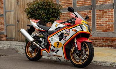 Perch&eacute; comprare la rarissima Suzuki GSX-R750 Barry Sheene all'asta il 30 ottobre?