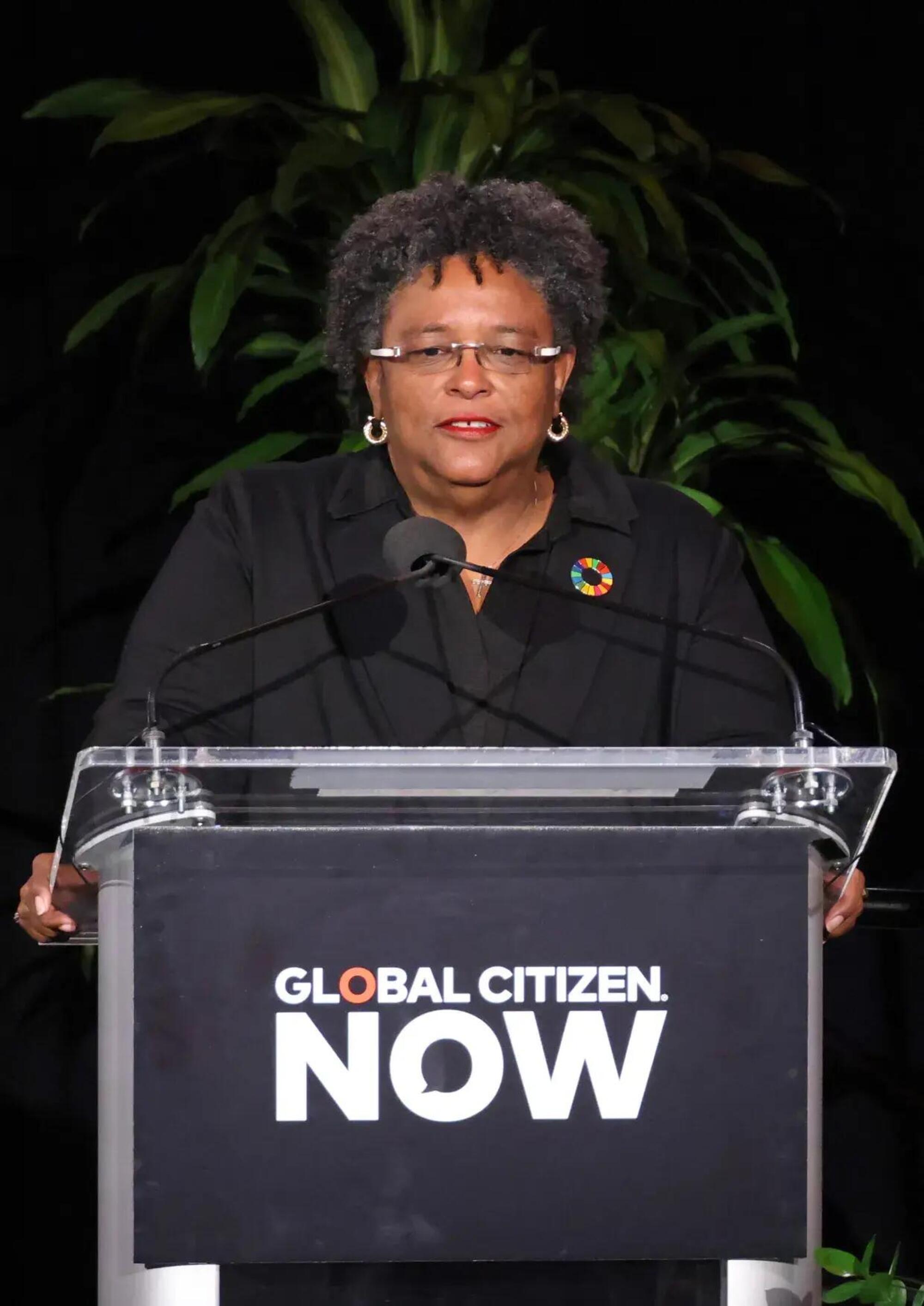 La prima ministra delle Barbados, Mia Mottley, avrebbe chiesto un risarcimento per il colonialismo brittanico