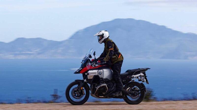 BMW R 1300 GS Adventure, il nostro TEST: la globe-trotter definitiva? [VIDEO e GALLERY]