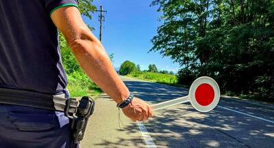 Il Nuovo Codice della Strada entra in vigore il 14 dicembre. Ecco che cosa cambia, dai 125 in autostrada ai guardrail salvamotociclisti