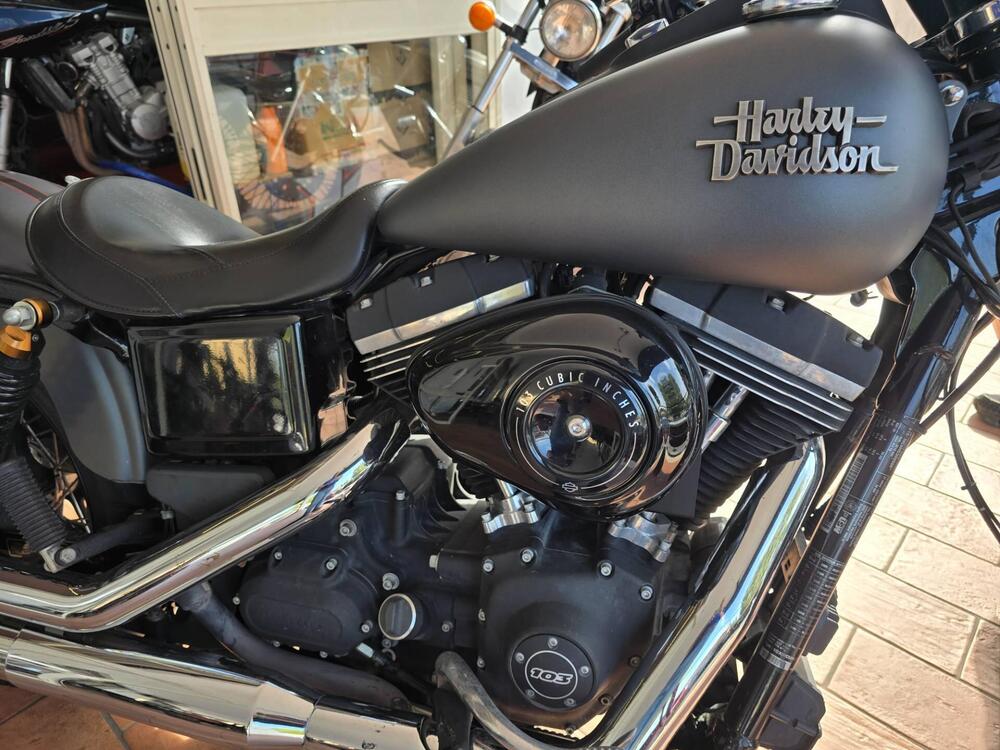 Harley-Davidson 1690 Street Bob (2017) - FXDB (12)