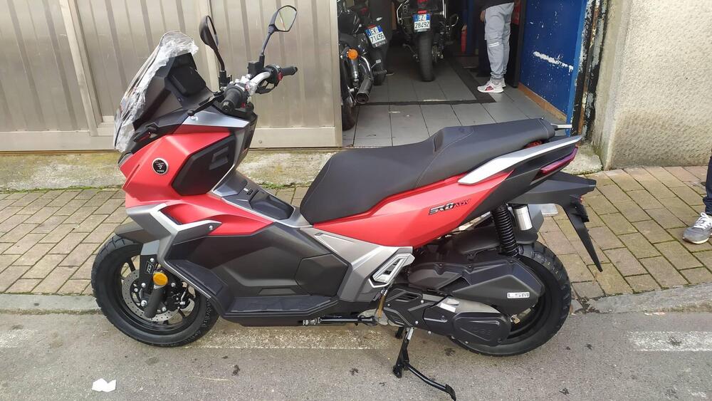 Voge Sfida SR1 ADV (2023 - 25) (2)