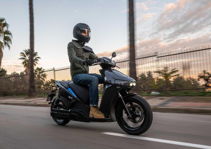 Rieju Ray 7.7 Ray 7.7 1,8 kw (2024 - 25) (8)