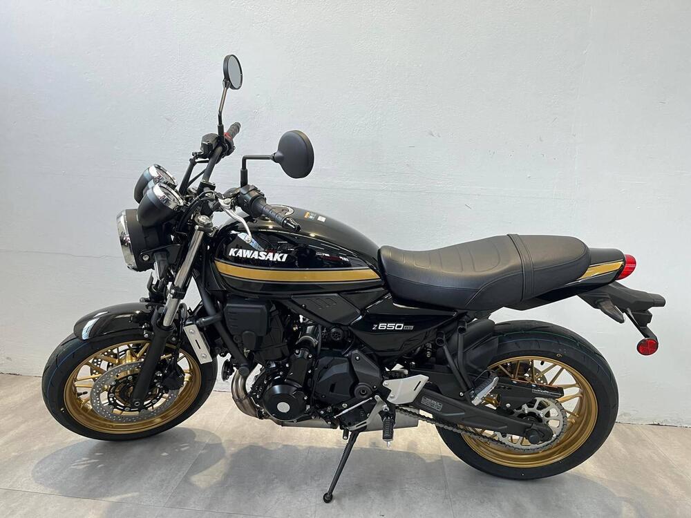 Kawasaki Z 650 RS (2025 - 26) (2)