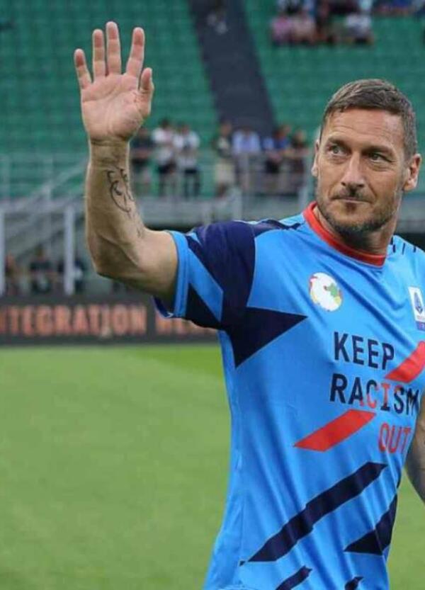 Totti torna a giocare in Serie A? Francesco, ascolta Antonello Venditti: &quot;Ci vorrebbe un amico&quot;. E non sono Fabio Caressa e Ivan Zazzaroni...