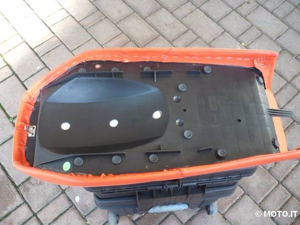 Sella Biposto NUOVA originale. BMW (2)