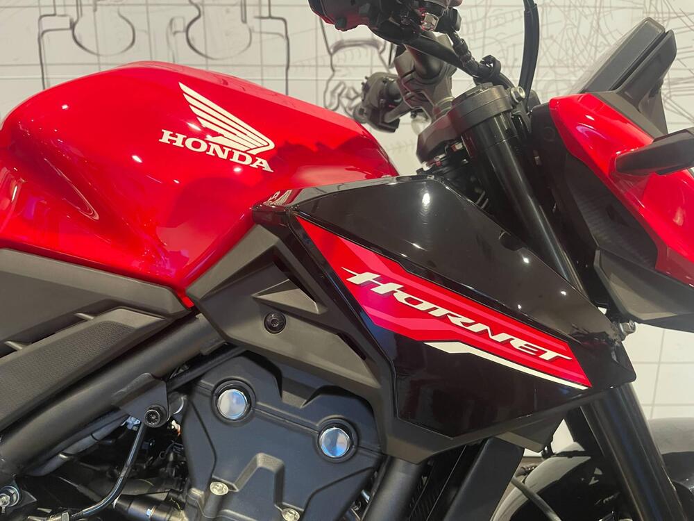 Honda CB 500 Hornet (2024 - 25) (2)